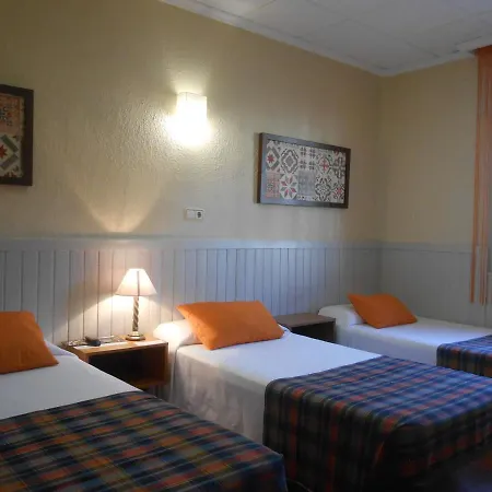 El Callejon Guest house 2*