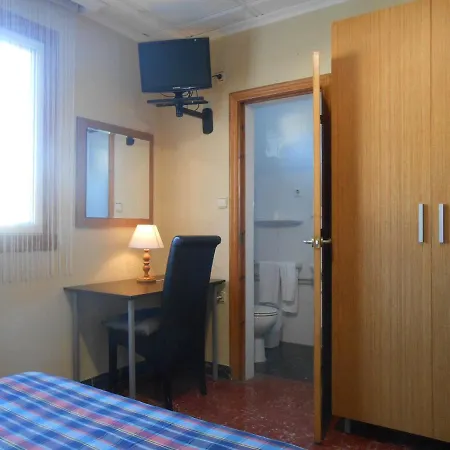 Guest house El Callejon 2*